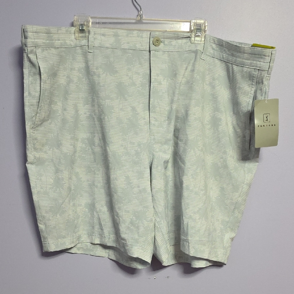 PGA Tour Men's Light Gray Patterned Shorts